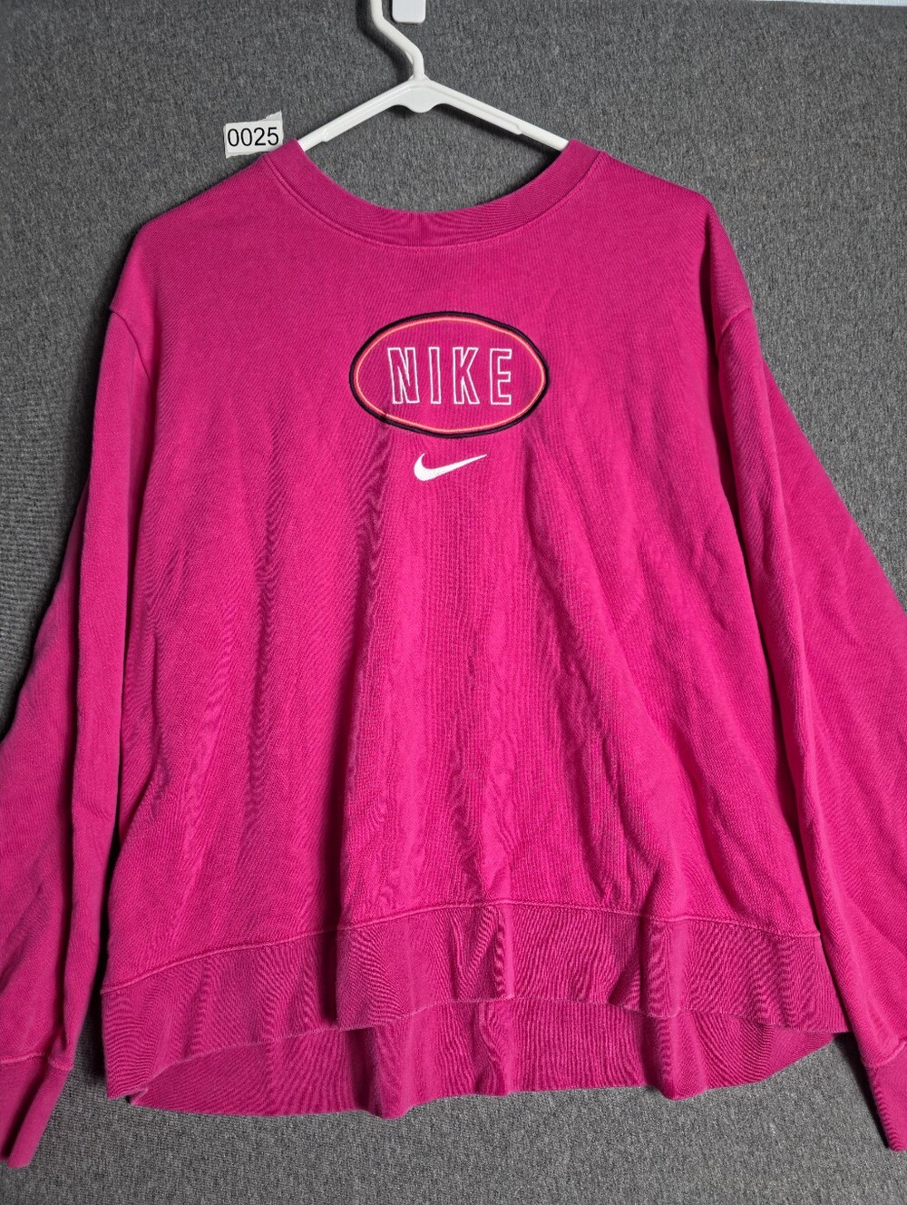 NIKE Pink Logo Crewneck Sweatshirt 1X Croppped. Athleisure. Active